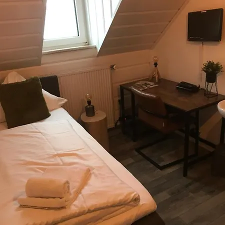 Abshoff 招待所 梅舍德